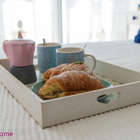 Virgi Con Vista Mare A By Yohome דירה פסארו
